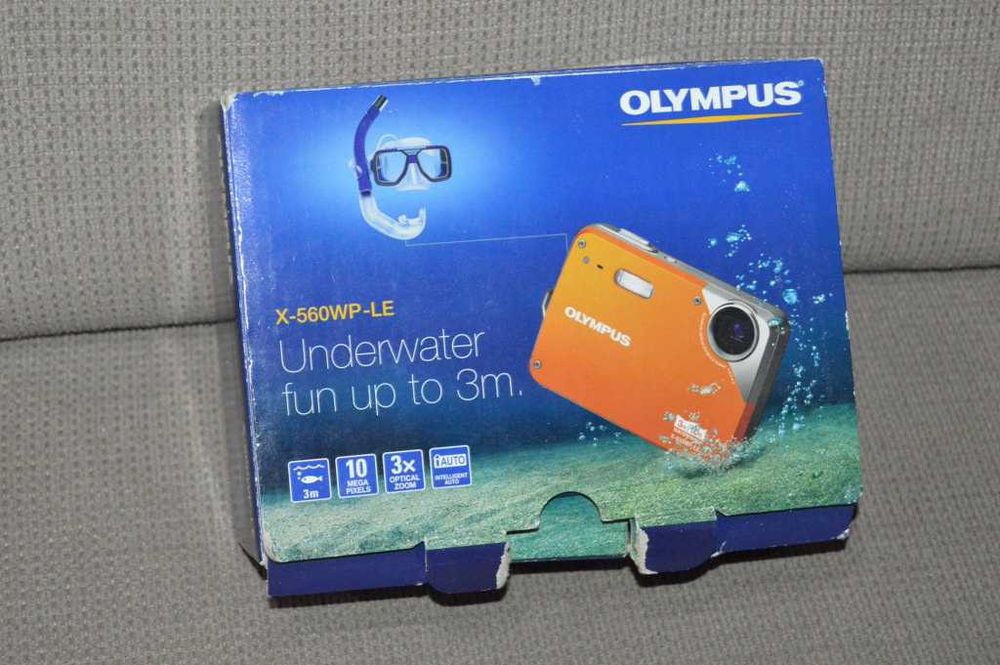 Aparat foto digital compact Olympus X-560WP subacvatic pana la 3m