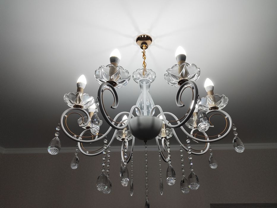 Продается люстра