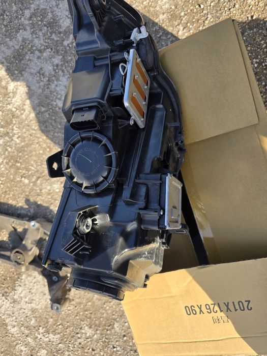 Фар Audi a4  ляв