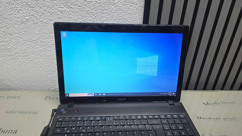 Laptop core i3 - Acer Aspire 5742G - functional - instalat
