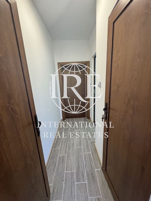 Продава се Тристаен апартамент в Варна, Галата - 100 кв.м за 1122 €/кв.м - Снимка #9