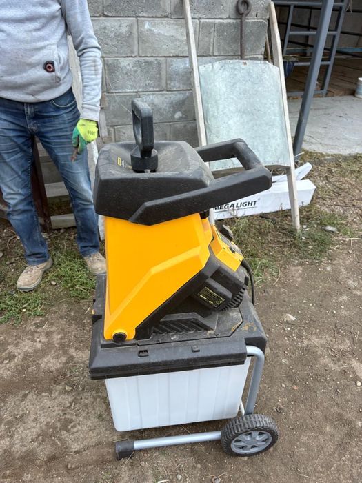 Продам садовый измельчитель