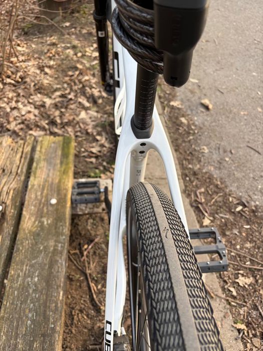 Cube Reaction C:62 карбоново колело