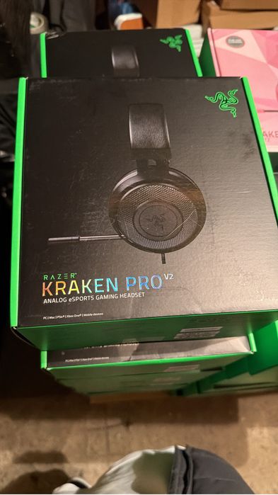 Căști gaming Razer Kraken Pro V2 (Negru/Alb/Roz) și BlackShark V2 X