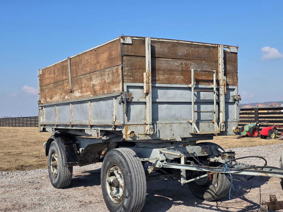 Remorcă basculabilă 12 tonne după tractor