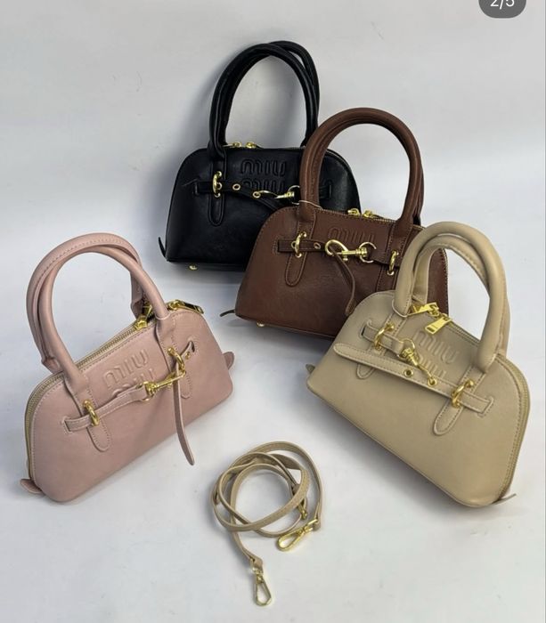 Сумкалар қолда бар жаңа барлығы