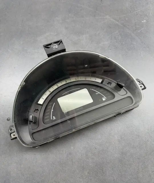 Ceasuri bord Citroen C3 2005 1.4 MT (75 hp)