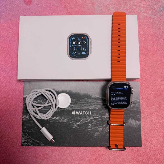 Apple Watch Ultra Series 2 GPS Cellular 49 мм серебристый-оранжевый
