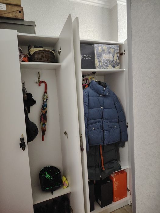 Продам шкафы для прихожей