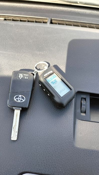 Срочно продам Toyota RAV4