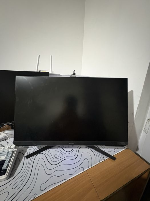 Продается монитор 180 герц