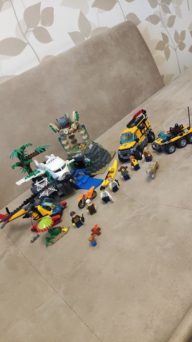 LEGO City 60161 - Място за изследвания в джунглата