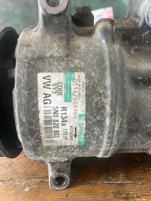 Compresor clima passat 1,6 tdi euro 5 cay