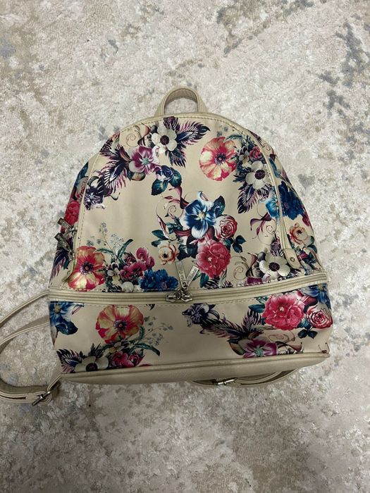 Продам женские сумочки