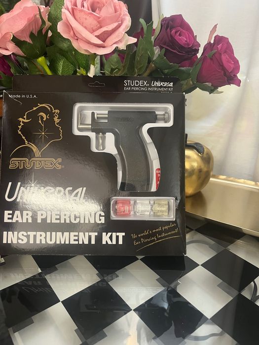 ПРОМО Пробиване на уши и епилация