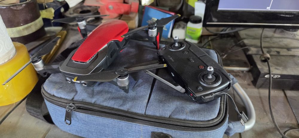 Квадрокоптер dgi mavic air