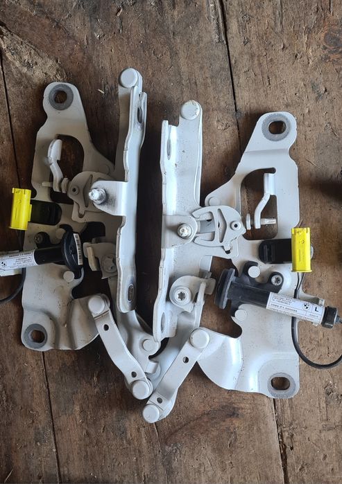 Balama capota protectie pieton bmw f10