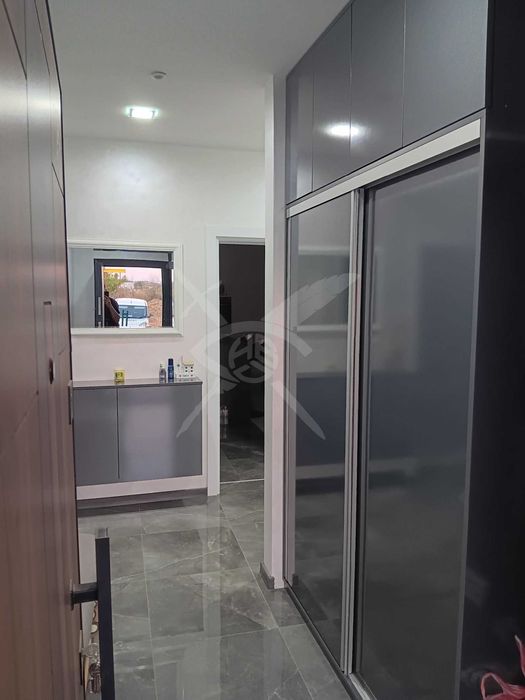 Дава се под наем Къща в с. Марково, Област Пловдив - 175 кв.м за 1350 € - Снимка #2