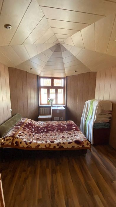 Продаются квартира в нижнем 49 кв метров в 4 этажном доме