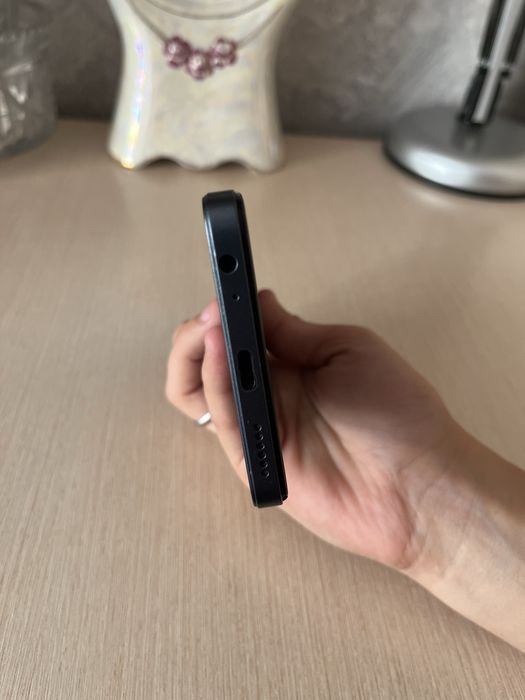 Продам телефон Tecno