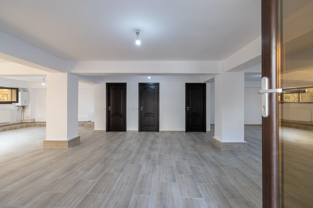 Spatiu comercial de inchiriat - Banat -amenajat NOU 130 mp -3 loc parc