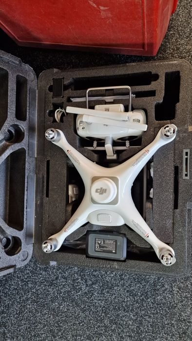 Drona Dji Phantom 4 RTK/ 8 bateri drona / 2 bateri controler / asigure