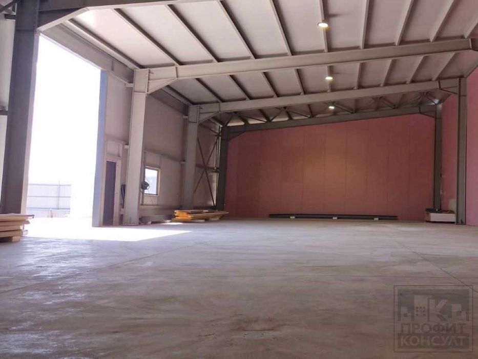 Склад под наем на главен път София - Варна