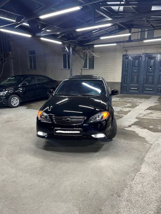 Jentr qora
3 padzitsa full 
Kraska tozza 
2022 yil 
72.000 probeg 
Am