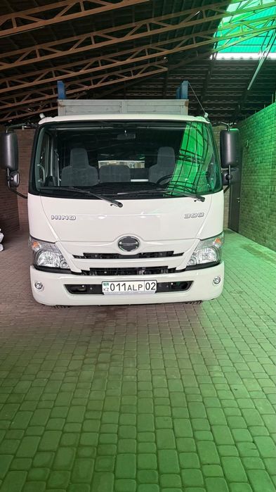 Hino 300 5 тонник