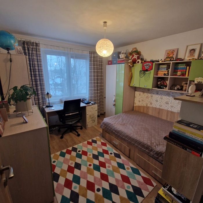 Vând apartament 3 camere dec. metrou Ștefan  cel Mare Polona Greceanu