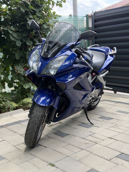 Honda vfr800 vtec v4
