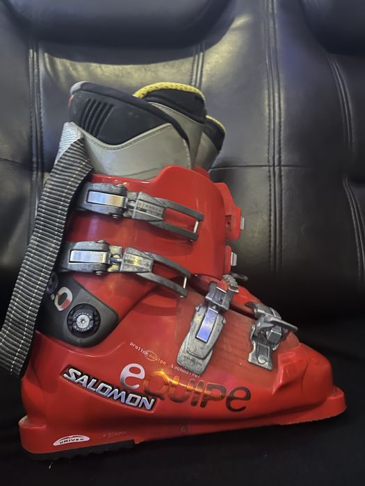 Vand clapari de ski salomon marimea 41