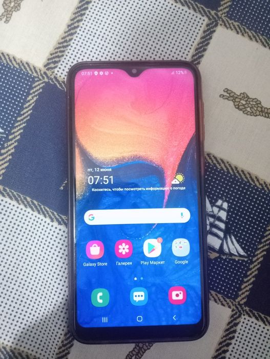 Samsung a10 продам в отличном состоянии