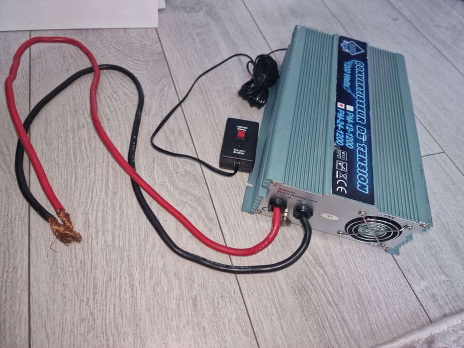 Convertor de tensiune