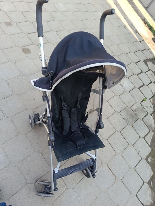 Коляска зонтик .