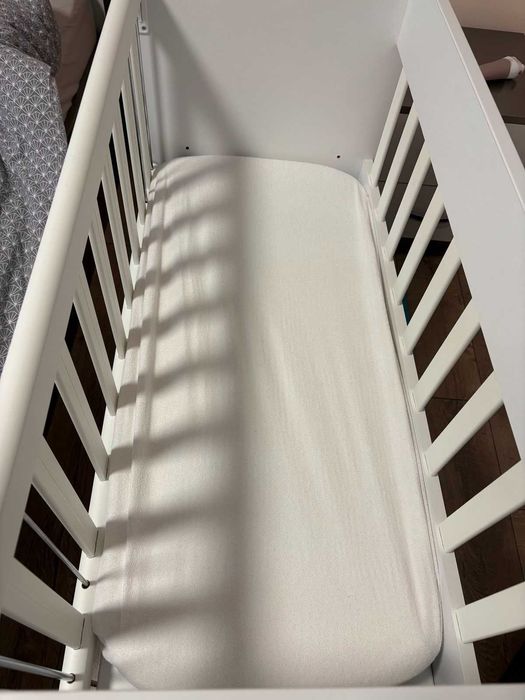 Бебешко легло с падаща преграда