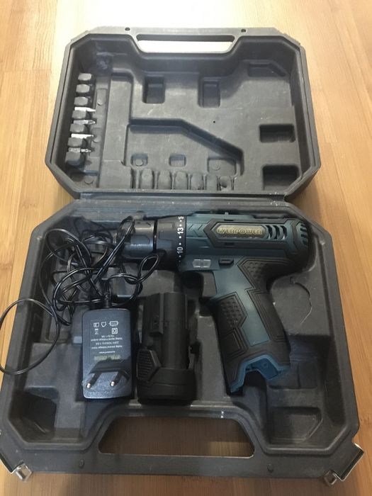 Bormasina cu acumulator