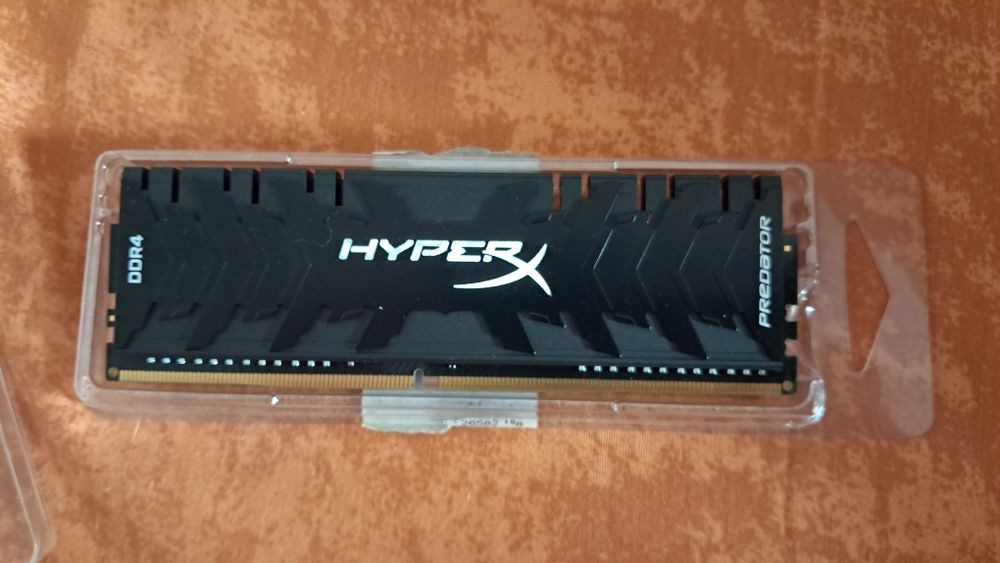 Оперативная память Kingston DDR4 8GB 2400MHz