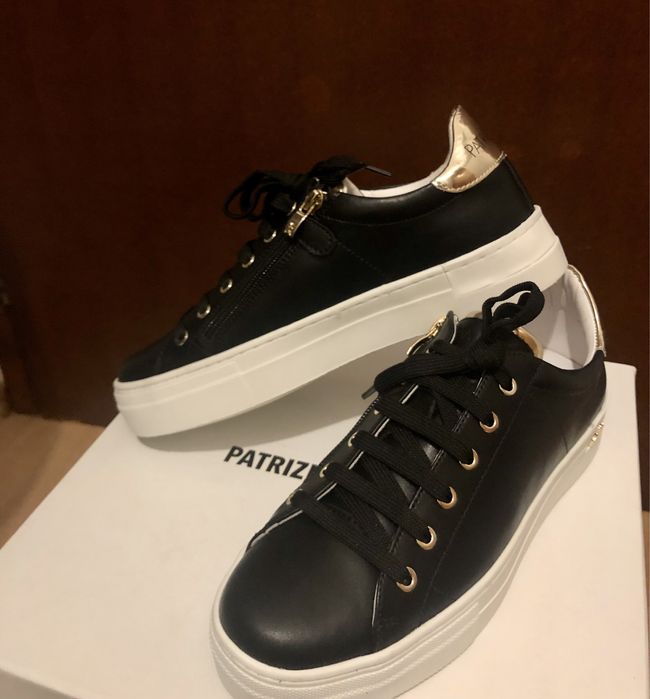 Patrizia Pepe сникърси, 39 номер
