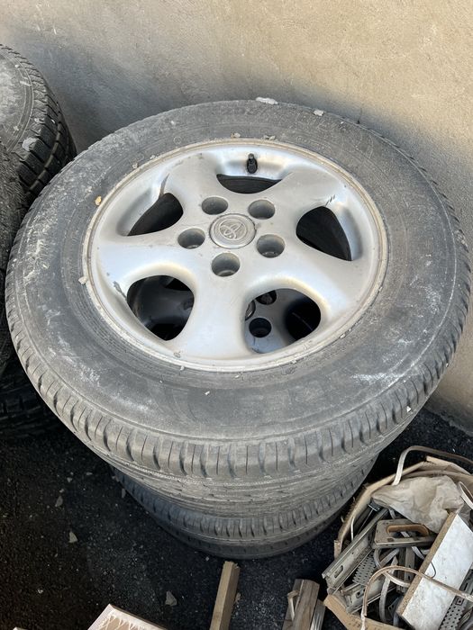 Диски от виндом R15 оригинл