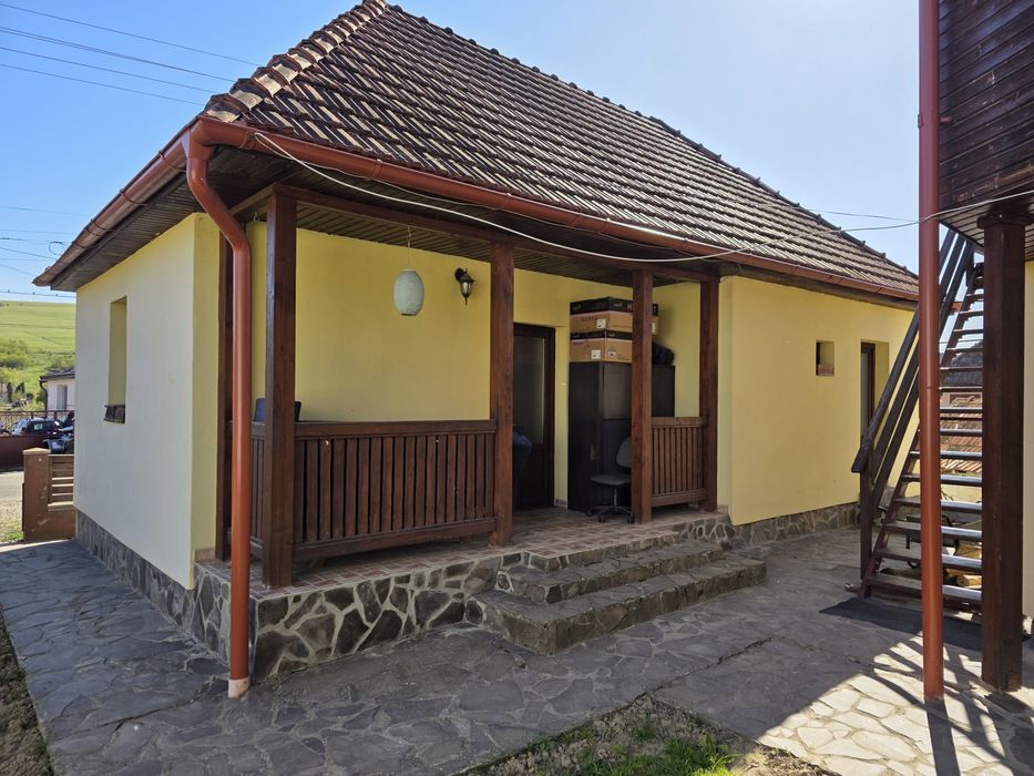 Închiriez pensiune 8-10 persoane langa Dej