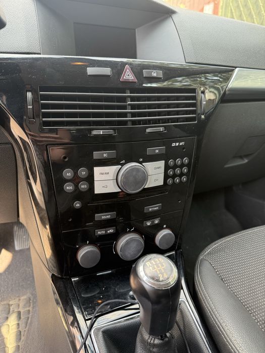 OPEL Astra 2008 — imagine 5