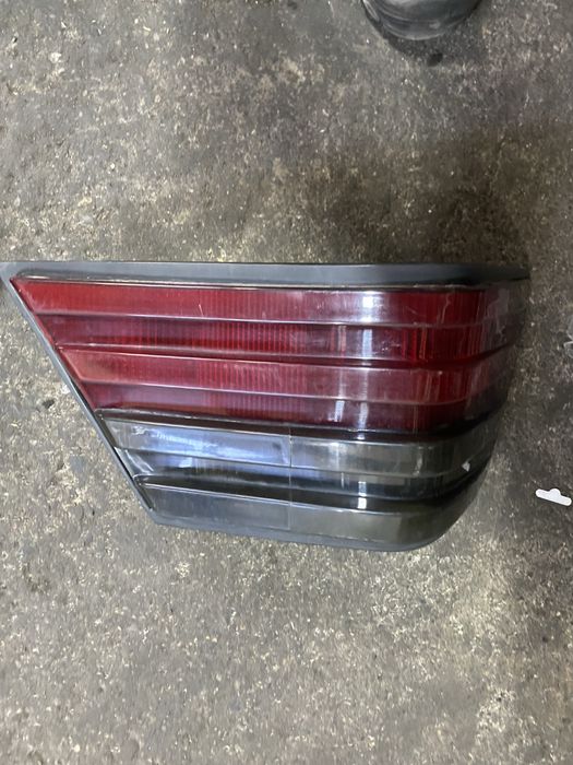 Задний стоп на Мерс w124