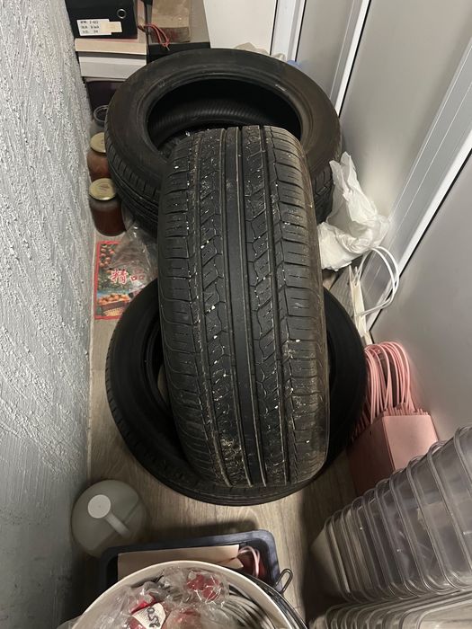 Автомобильные шины 4 шт