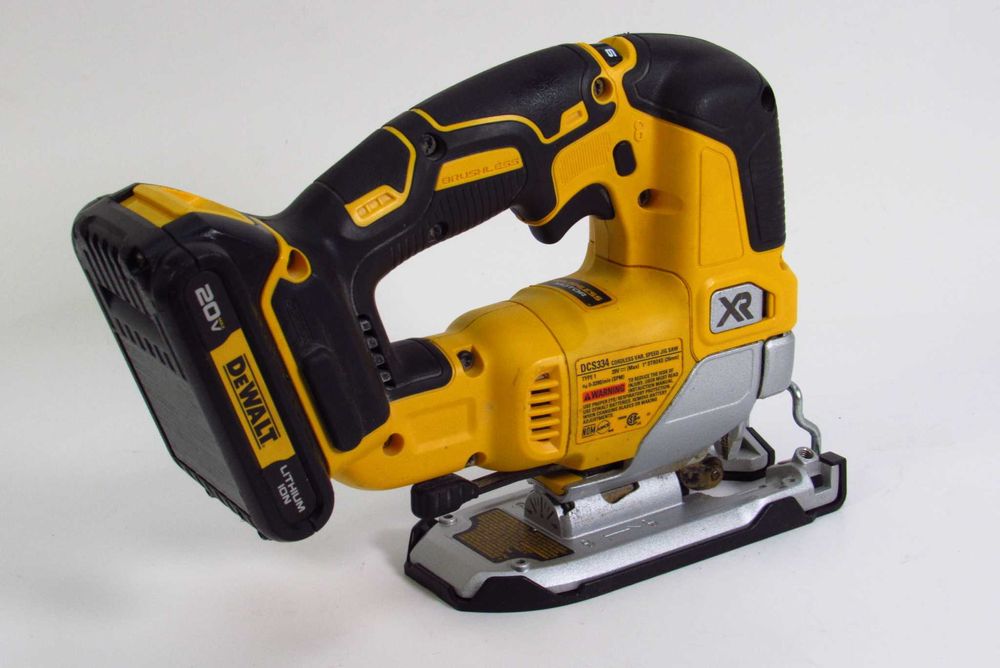 Аккумуляторный лобзик DeWALT DCS334N без акб