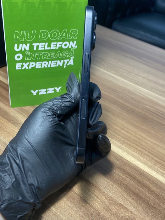 iPhone 16 / 128 GB / Sănătate baterie 93% / Foarte bun