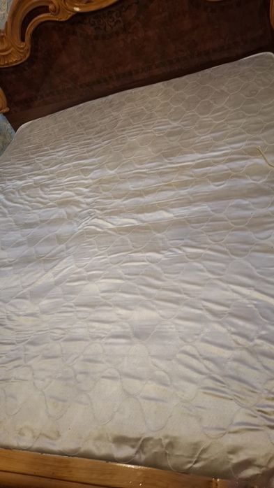 Б/у 1.80×2.05×0.20 матрас сотилади