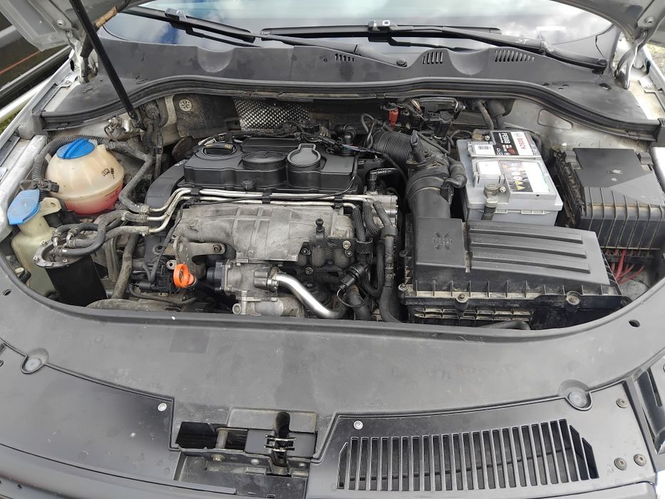 Vând sau schimb vw passat b6 cu Logan 2