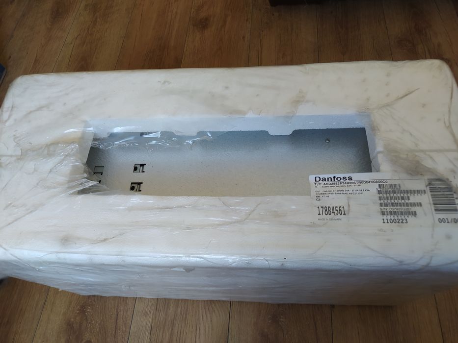 Частотный преобразователь 18,5 -22 кВт Danfoss VLT2800