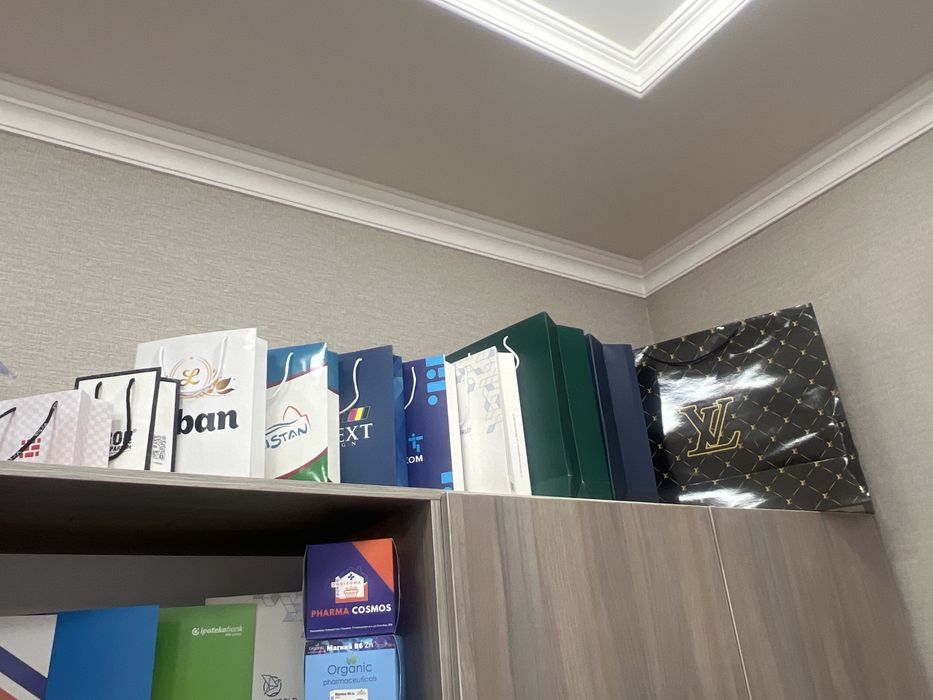 Этикетки и бирки для текстильных продукций.